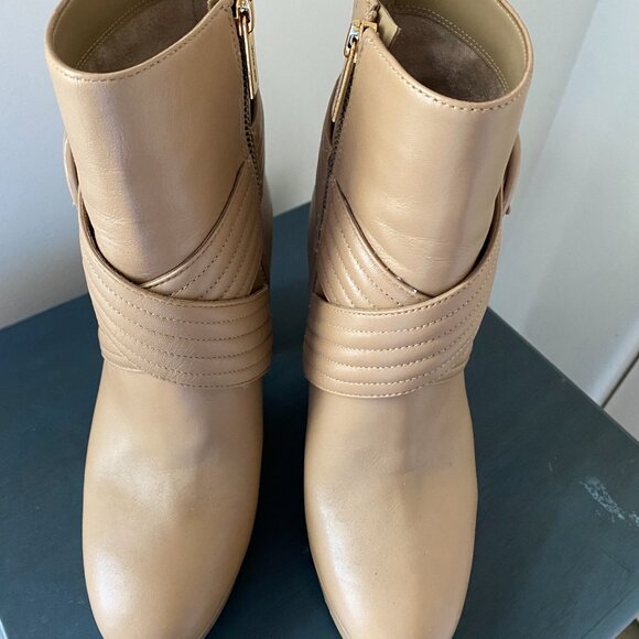 Michael Kors Heeled Platform Booties size 8 M - Picture 3 of 4